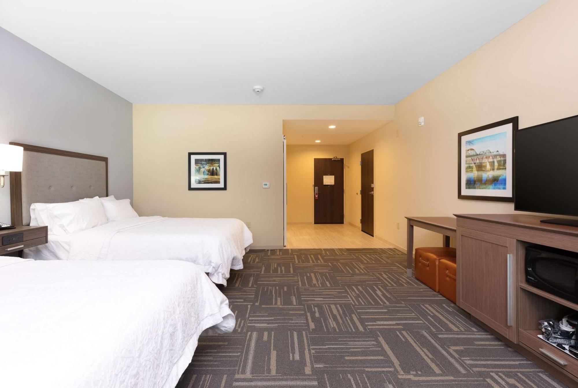 Hotel Hampton